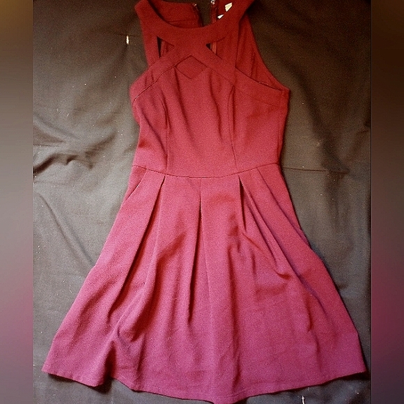 Maroon Speechless Dress - Picture 1 of 1